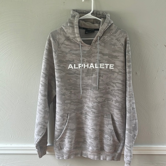 Alphalete Other - Men’s Gray Camo Alphalete Sweatshirt